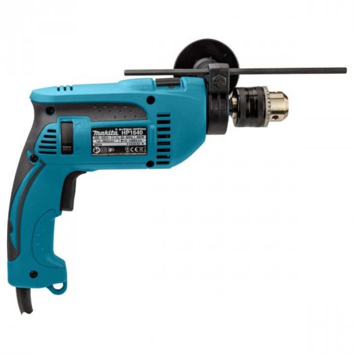 Makita Дрель ударная HP1640, 680Вт, патрон 1,5-13мм, 13/16/30мм, 1,9 кг