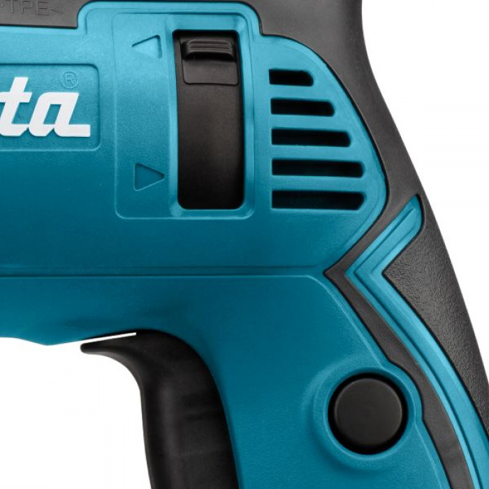 Makita Дрель ударная HP1640, 680Вт, патрон 1,5-13мм, 13/16/30мм, 1,9 кг